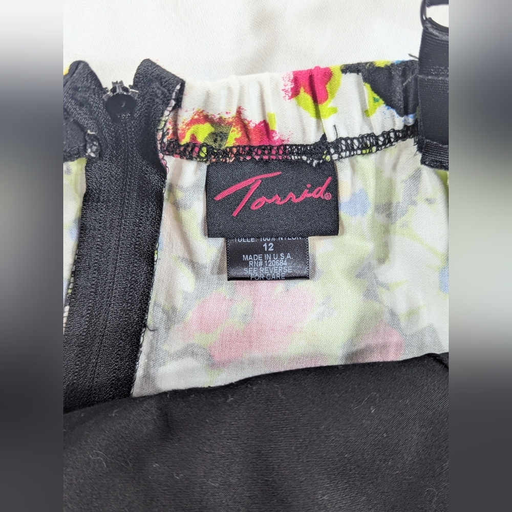 Torrid Floral Party Dress (Torrid 12) - Picture 4 of 14